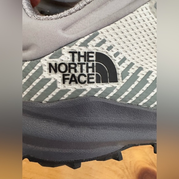 Women’s The North Face Vectiv Fastpack Future Light Hiking Cushioned Shoes 9 - Picture 6 of 11